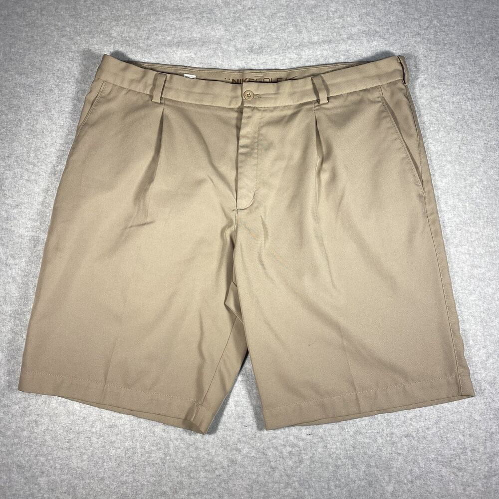 Nike Dri-Fit Golf Shorts Men’s Size 38 Khaki Tan Chino Pleated Front Preppy